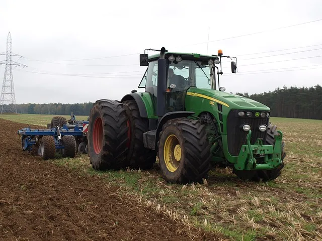Guía de Aperos para Tractor: Mejora la Eficiencia de tu Trabajo en el Campo