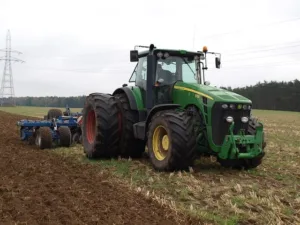 Innovaciones en Arados Agrícolas: Mejorando la Eficiencia en el Campo